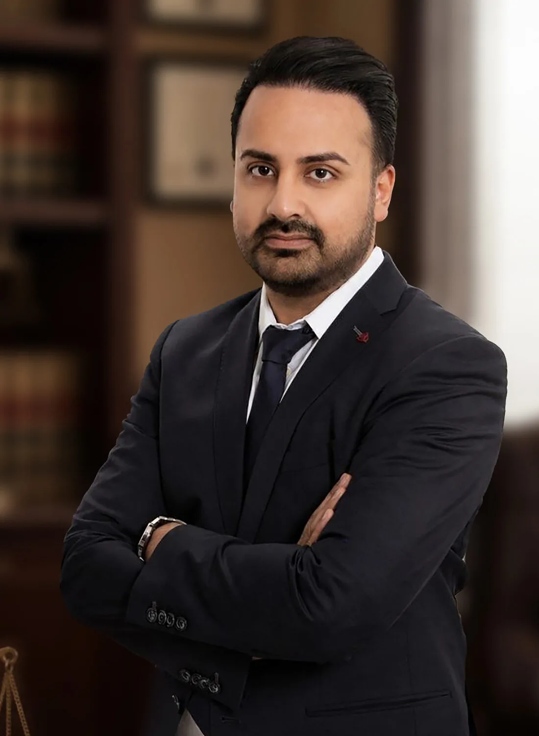 Rechtsanwalt Sager Kapoor in seiner Kanzlei in Butzbach